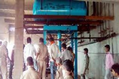 जबलपुर में  खमरिया इस्टेट में क्लोरीन गैस के रिसाव से हड़कंप