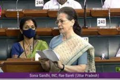 चुनाव में फेसबुक जैसी सोशल मीडिया कंपनियों के प्रभाव को खत्म करने की मांग