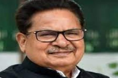 पुनिया पहुंचे रायपुर,कश्मीर फाइल्स पर कहा- भाजपा का काम भटकाना