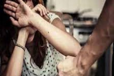 बेरहम बना आरक्षक पति, कमरे में बंद कर मारता-पीटता था कॉन्स्टेबल,