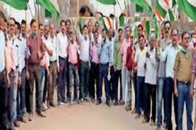 बीएसपी कर्मीयों का बोरिया गेट पर आन्दोलन