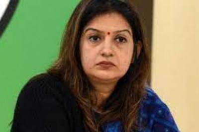 शिवसेना सांसद प्रियंका चतुर्वेदी ने केंद्र सरकार पर तंज कसा,