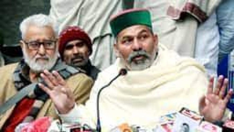 भारतीय किसान यूनियन (बीकेयू)  कार्यकर्ताओं की गिरफ्तारी के बाद,समर्थन में उतरे राकेश टिकैत का धरना
