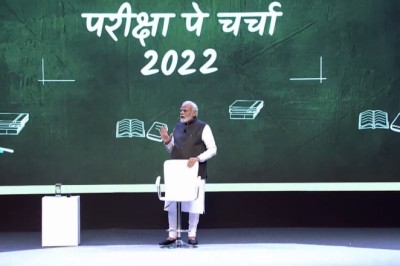 बेटे और बेटियों में अंतर न करें’, परीक्षा पे चर्चा के दौरान बोले PM मोदी