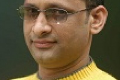 रंगमंच से फिल्म तक का सफर डॉ. योगेंद्र चौबे