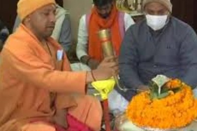 गोरखनाथ मंदिर और CM योगी को बम से उड़ाने की मिली थी धमकी