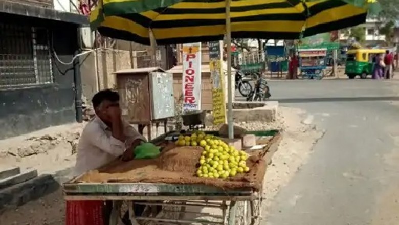 गर्मी के मौसम में लगातार बढ़ रही मांग, फलों-सब्जियों के बढ़े दामों ने किया परेशान