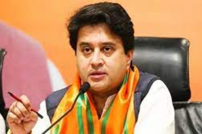 छत्तीसगढ़ पहुंचे ज्योतिरादित्य सिंधिया   :   कहा-कांग्रेस को देश के विकास की चिंता नहीं