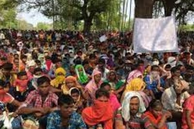ग्रामीण बोले- 40-50 बम गिराए, विरोध करते हैं; पर माना 2 दिन पहले नक्सली मौजूद थे