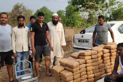 कार में भरा था 366 किलो गांजा : सुकमा पुलिस ने 3 किलोमीटर पीछा कर पकड़ा, महाराष्ट्र भेजा जा रहा था