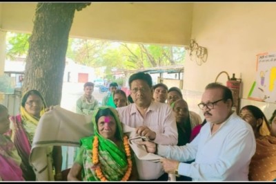 कर्मचारी की सेवानिवृत्ति पर निगम ने सम्मानित किया:
