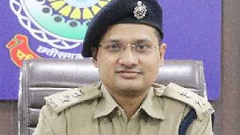 दुर्ग के नव पदस्थ पुलिस अधीक्षक डॉ. अभिषेक पल्लव ने पाटन और उतई थाने का औचक निरीक्षण किया।