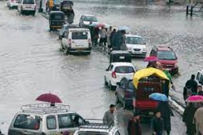 अगले 24 घंटे में 10 जिलों में बारिश के आसार; तेज हवाएं चलेगी