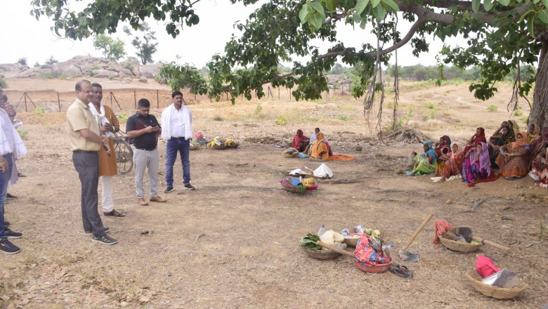 सामुदायिक स्वास्थ्य केन्द्र अछोली,  स्थित गौठान का किया निरीक्षण