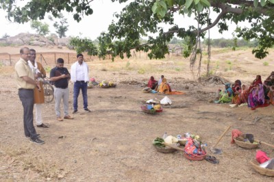 सामुदायिक स्वास्थ्य केन्द्र अछोली,  स्थित गौठान का किया निरीक्षण