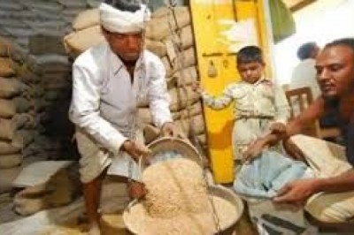 राशन कार्ड : चुनाव से पहले पात्र और चुनाव के बाद अपात्र?, BJP सांसद ने अपनी ही सरकार पर उठाए सवाल, कहा- ऐसे में खो बैठेगी विश्वसनीयता