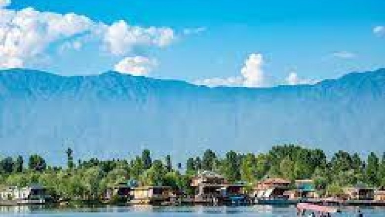 Srinagar Attack:  हमले में 7 साल की मासूम बेटी घायल  पुलिसकर्मी की हत्या,  आतंकियों का हमला