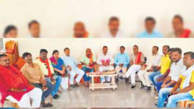 कार्यकर्ताओं व पुलिस में हुई झड़प, ज्ञापन फाड़ भाजपाई हुए रवाना