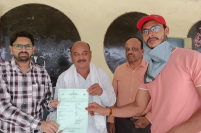 -जनसमस्या समधान शिविर में हितग्राहियो को राशन कार्ड एवं जन्म प्रमाण पत्र का किया गया वितरण: