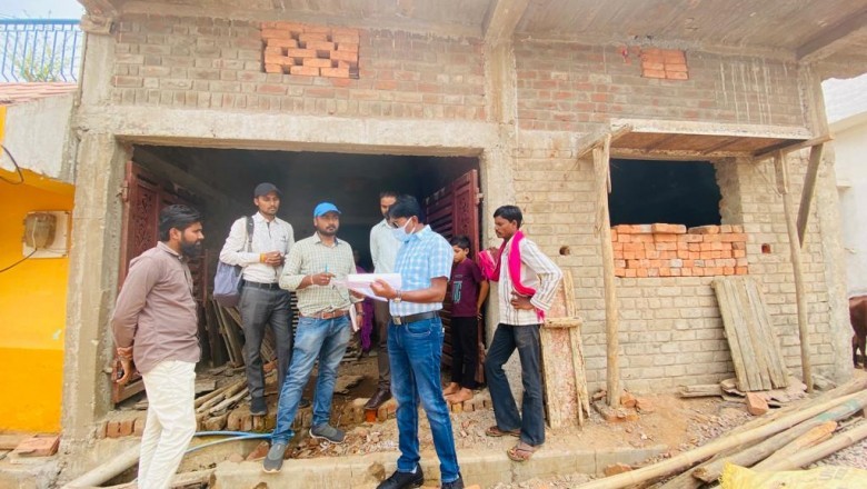 मोर जमीन मोर मकान :  निगम आयुक्त प्रकाश सर्वे ने बीएलसी योजना का किया निरीक्षण