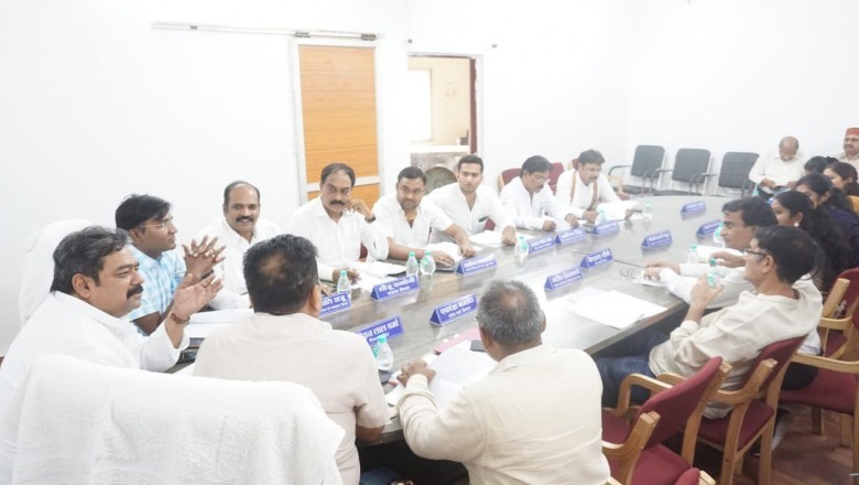 महापौर परिषद की बैठक में लिया गया महत्वपूर्ण फैसला, नंदनी रोड से हटेगी देशी शराब दुकान, शहर हित में महापौर परिषद से दर्जनों प्रस्ताव पारित