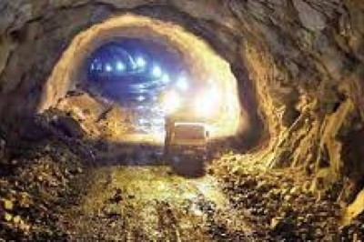 फिर बढ़ा वाटर लेबल , गांव भर के बोर चालू करवाने दौड़े कई कोटवार