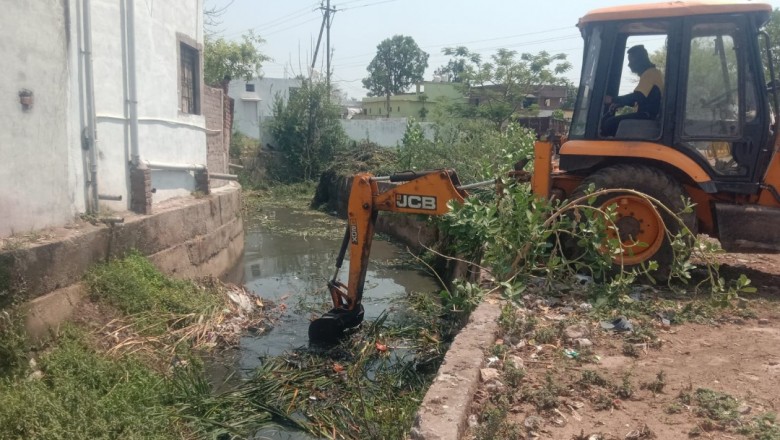 सभी नालों की युद्ध स्तर पर सफाई कमिश्नर की सख्त हिदायत बारिश से पूर्व हो पूरी सफ़ाई