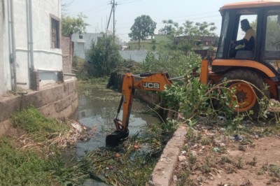 सभी नालों की युद्ध स्तर पर सफाई कमिश्नर की सख्त हिदायत बारिश से पूर्व हो पूरी सफ़ाई