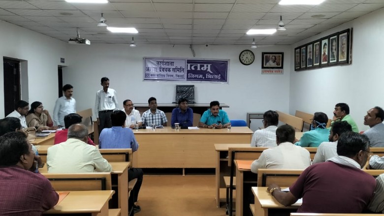 बारिश में किसी प्रकार की आपदा से निपटने भिलाई निगम तैयार, निगम आयुक्त प्रकाश सर्वे ने निगम के आला अधिकारियों की ली बैठक