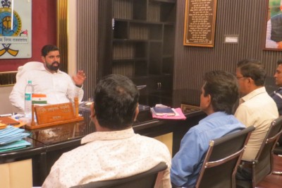 जन चौपाल में प्राप्त आवेदनों का यथाशीघ्र निराकरण करने आयुक्त ने अधिकारियों को सौपा दायित्व