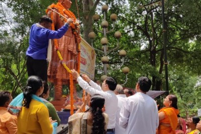 बलिदान दिवस पर वीरांगना रानी दुर्गावती को दी गई श्रद्धांजलि: