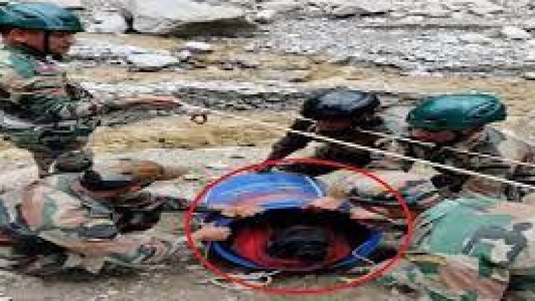 भूस्खलन का जवानों पर बरसा कहर, आर्मी के 55 जवान मिट्टी में दबे, अब तक 6 शव बरामद