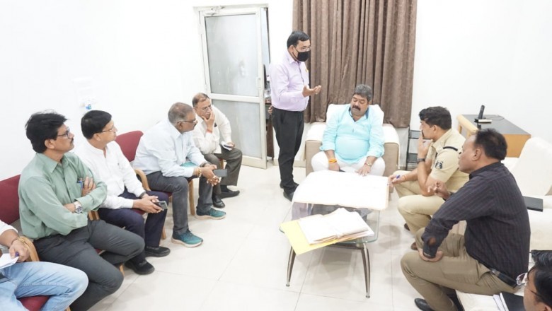 यातायात व्यवस्था सुदृढ़ बनाने महापौर नीरज पाल ने फ्लाईओवर का किया निरीक्षण, यातायात विभाग के डीएसपी एवं निगम के मुख्यअभियंता लेवल के अधिकारी रहे मौजूद