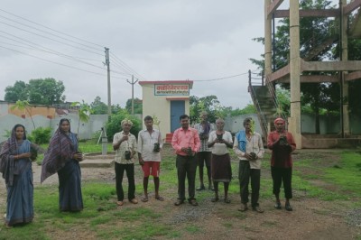 दुर्ग : ग्राम पंचायत चिरपोटी में वृक्षारोपण का कार्य संपन्न
