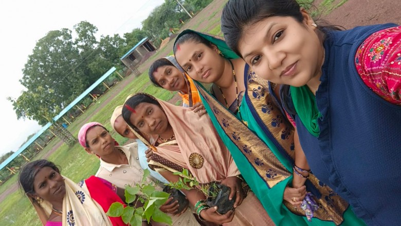 दुर्ग : ग्राम पंचायत चन्दखुरी  में वृक्षारोपण का कार्य संपन्न