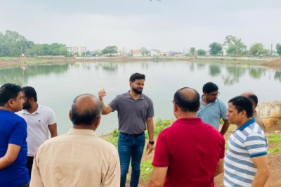कलेक्टर पुष्पेंद्र कुमार मीणा ने भिलाई निगम क्षेत्र का किया औचक निरीक्षण, स्वच्छता पर विशेष फोकस, पब्लिक से भी लिया फीडबैक