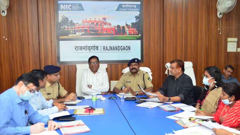 कलेक्टर एवं पुलिस अधीक्षक ने विडियो कान्फ्रेंसिंग के माध्यम से कानून एवं व्यवस्था के संबंध में एसडीएम, एसडीओपी एवं थाना प्रभारी की ली बैठक