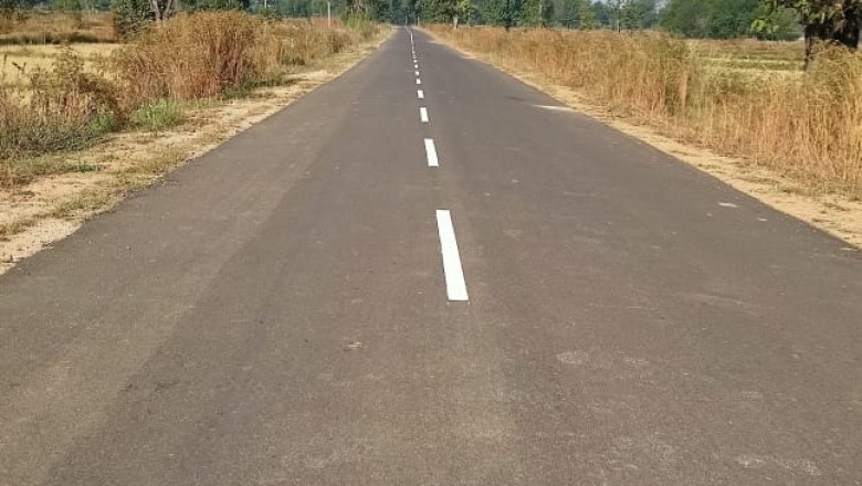 घोर नक्सल प्रभावित क्षेत्रों में शासन द्वारा सड़क निर्माण से खुली खुशहाली एवं उन्नति की राहें