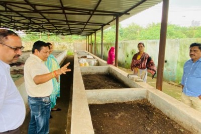 निगम आयुक्त लोकेश चंद्राकर ने कुरुद स्थित ट्रेंचिंग ग्राउंड का किया निरीक्षण, ट्रेंचिंग ग्राउंड समाप्त होने के बाद स्थल के बेहतर उपयोग के लिए कार्य योजना बनाने के दिए निर्देश