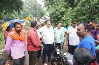 रिश से कहीं जलभराव तो नहीं महापौर नीरज पाल ने शहर का लिया जायजा, बारिश के दौरान वार्डो में देखी स्थिति