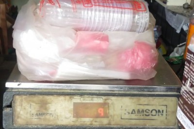 प्रतिबंधित प्लास्टिक - निगम की टीम ने की नंदई, मोहारा, हल्दी के दुकानों में की कार्यवाही