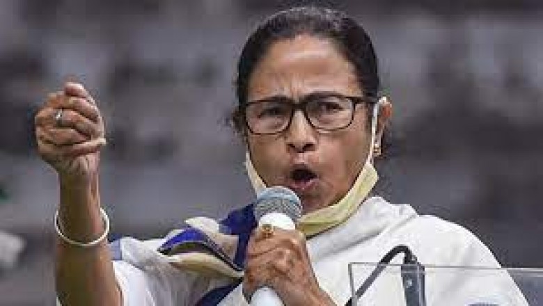 रिश्वत लेकर किया घपला ,बिना मैरिट वालों को नौकरी दी ममता  के विधायकों ने भी रिकमंडेशन लिस्ट भेजी