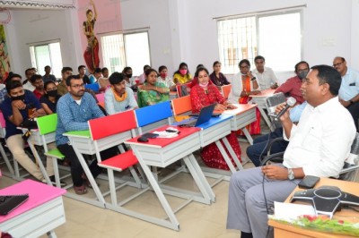 सफलता प्राप्त करने के लिए लगन, कठोर परिश्रम और लक्ष्य निर्धारण करना जरूरी - कलेक्टर