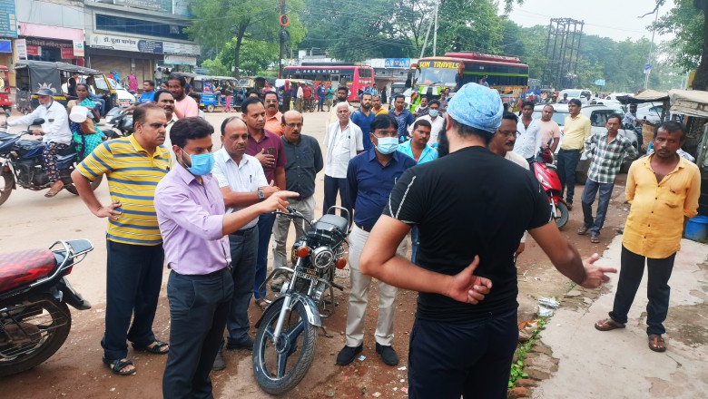 औचक निरीक्षण,कलेक्टर ने न्यू बस स्टैंड क्षेत्र में यातायात सुधारने एवं सफाई व्यवस्था का लिया जायजा