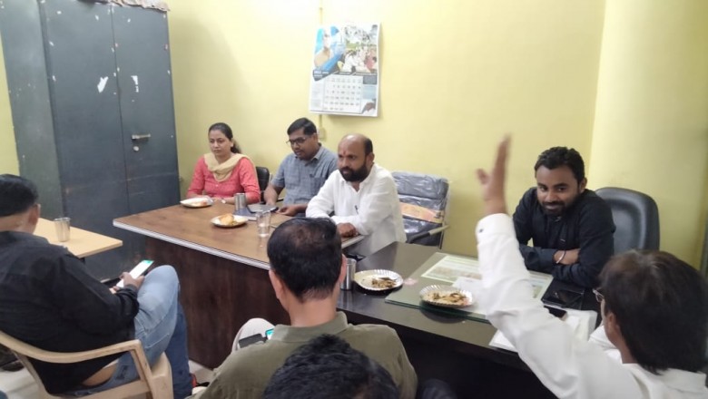 नेहरू नगर में जोन समिति की हुई बैठक, सभापति एवं जोन अध्यक्ष गिरवर बंटी साहू रहे मौजूद, नेहरू नगर जोन क्षेत्र में समस्याओं के निदान को लेकर हुई चर्चा