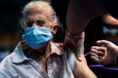 30 सितम्बर के पहले नि:शुल्क बूस्टर डोज लगाने के कार्य में गति लाएं - कलेक्टर