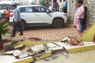 कालीबाड़ी से भगवा चौक पर अवैध अतिक्रमण के खिलाफ उतरा भिलाई निगम का बुलडोजर, 134 स्थानों से हटाया गया अवैध अतिक्रमण, दिनभर चली निगम की कार्रवाई
