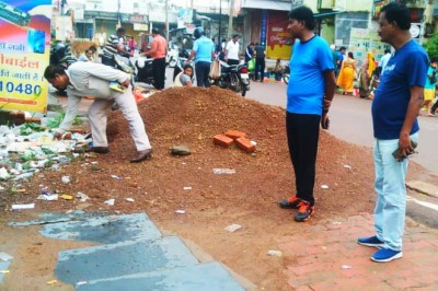 निगम आयुक्त पहुँचे फिल्टर प्लांट निरीक्षण के दौरान अधिकारियों को दिए निर्देश