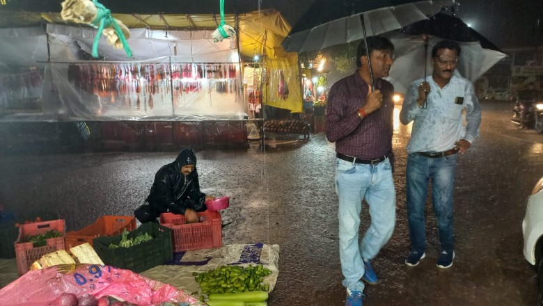 तेज बारिश होते देख निगम आयुक्त सहित आपदा प्रबंधन एवं अधिकारी कर्मचारी पहुँचे जलभराव क्षेत्र में: