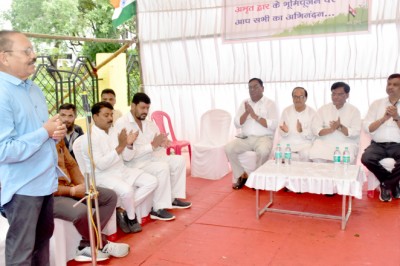आजादी के अमृत महोत्सव पर स्वतंत्रता संग्राम सेनानियों की स्मृतियों को अविस्मरणीय बनाये रखने रखने के लिए अमृत द्वार का होगा निर्माण